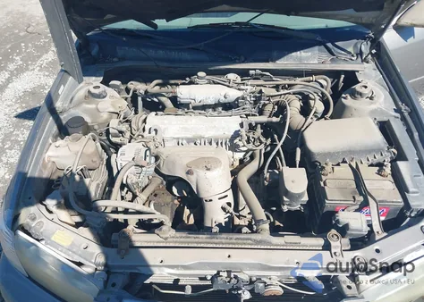 2001 Toyota Camry Le z USA, uszkodzony, nr VIN 4T1BG22KX1U024018